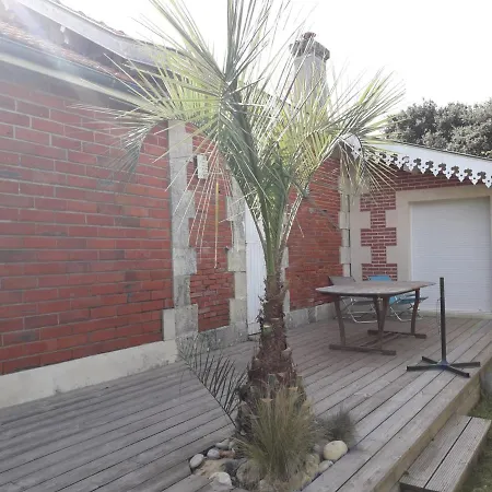 Villa Proche Plage, Equipee, 2 Chambres, Terrasse Avec Bbq, 4 Pers. - Fr-1-648-63