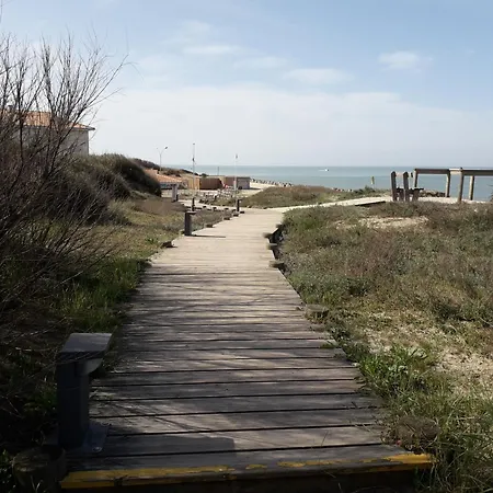Proche Plage, Equipee, 2 Chambres, Terrasse Avec Bbq, 4 Pers. - Fr-1-648-63 Villa Soulac-sur-Mer